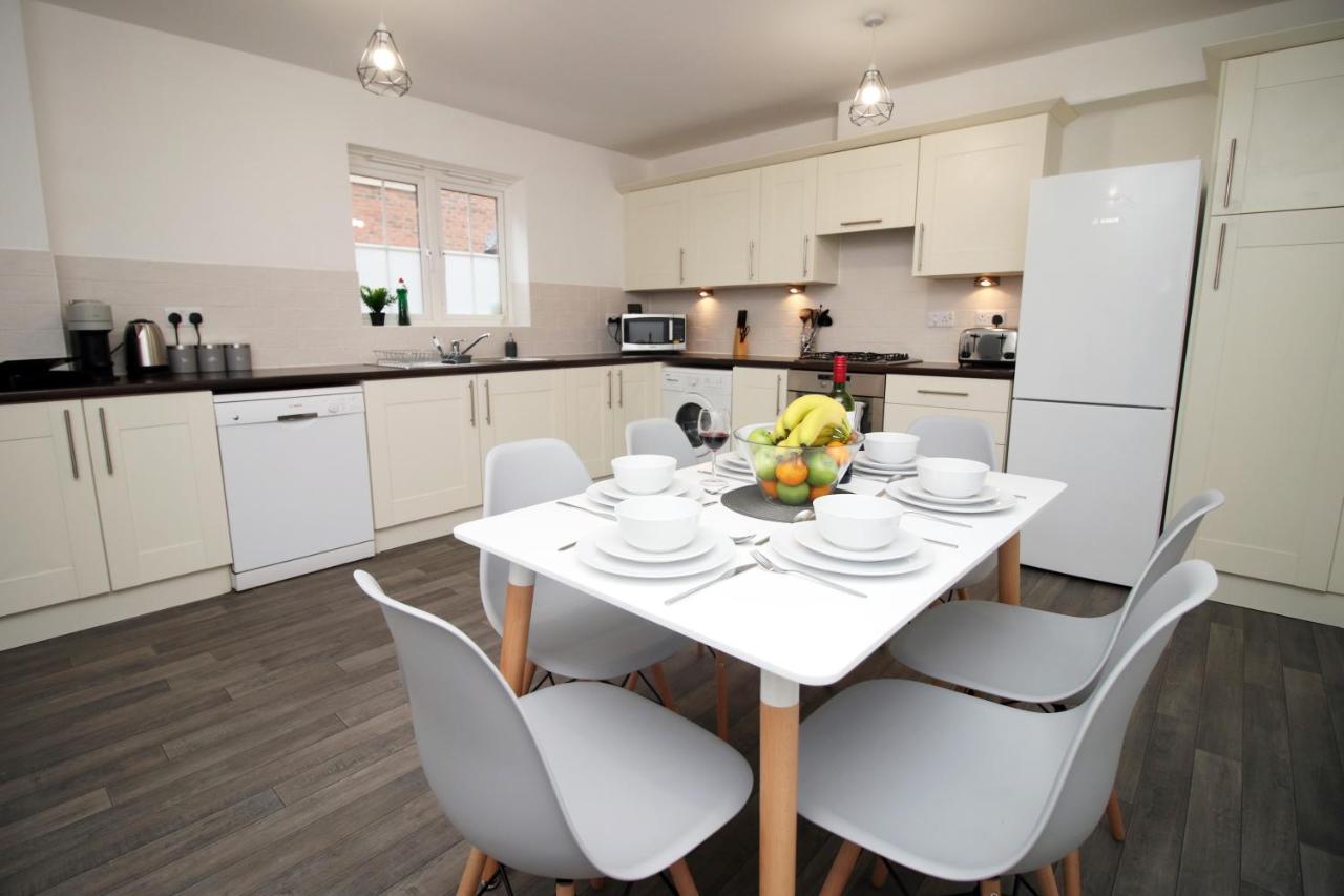 Delft - Spacious Home, High Speed Wi-Fi, Free Parking, Terrace Swindon Exteriér fotografie